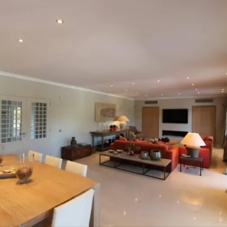 Atlantico Luxe - 5 Bedroom - Luxury With Large Gardens - Elegantly Furnished Inter Villa Quinta do Lago